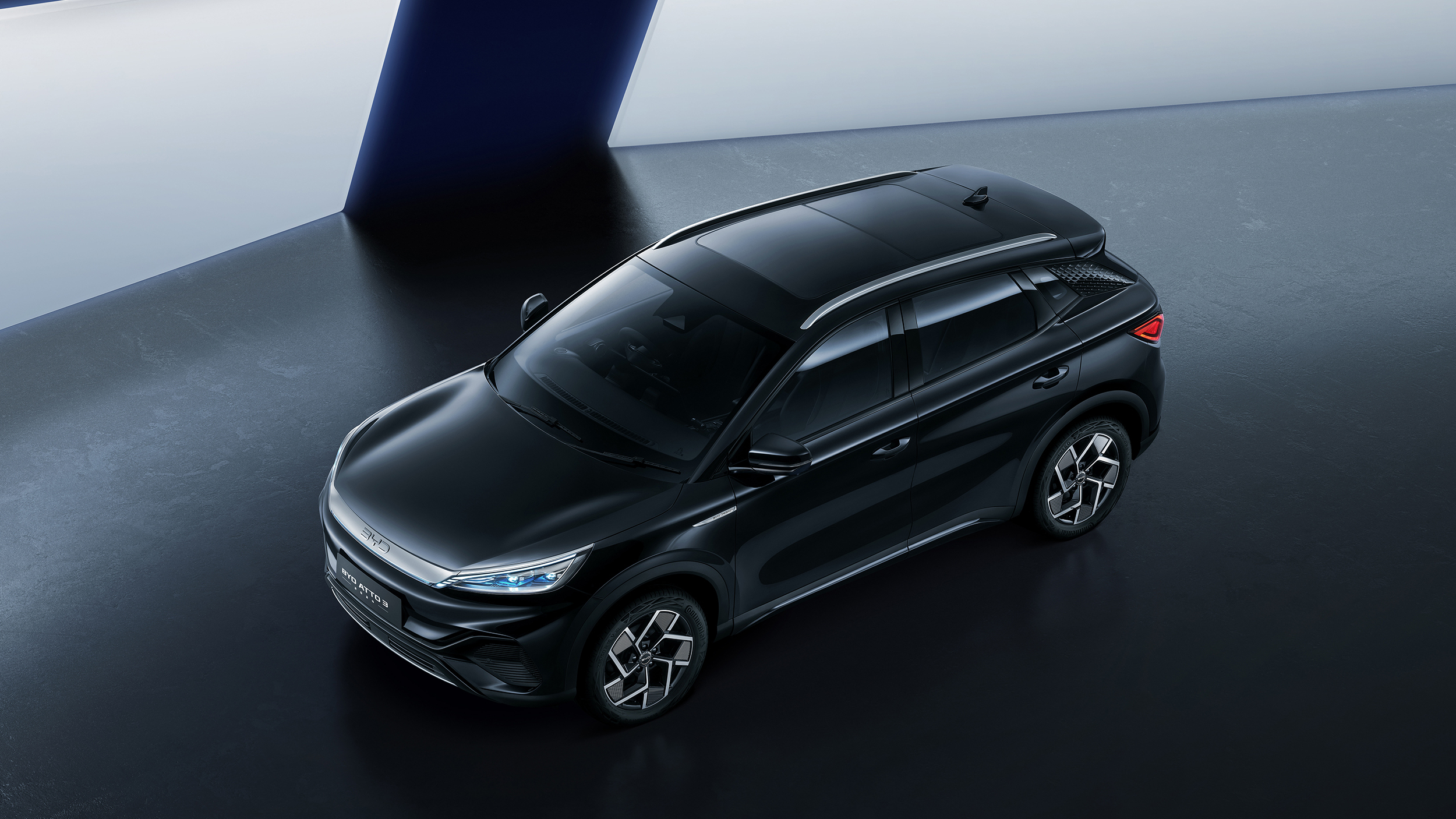 atto-3-slide.jpg image